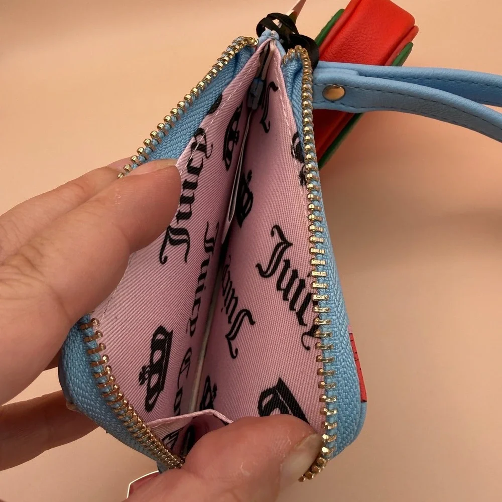 Juicy Couture Sweet Strawberry Zip Card Case Wristlet Blue‎ 13JCE3BMX-SPB NEW